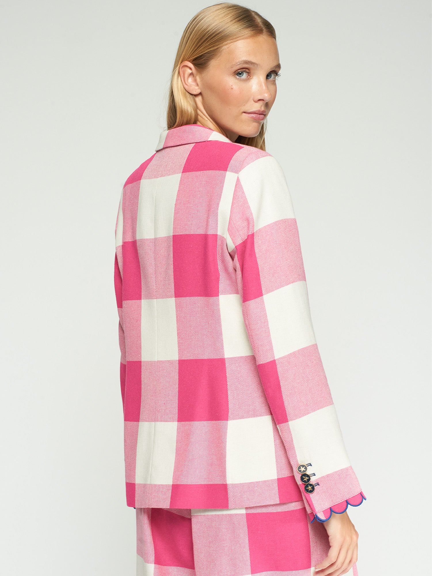 CHAQUETA CUADROS ROSA RIBETE ONDULADO