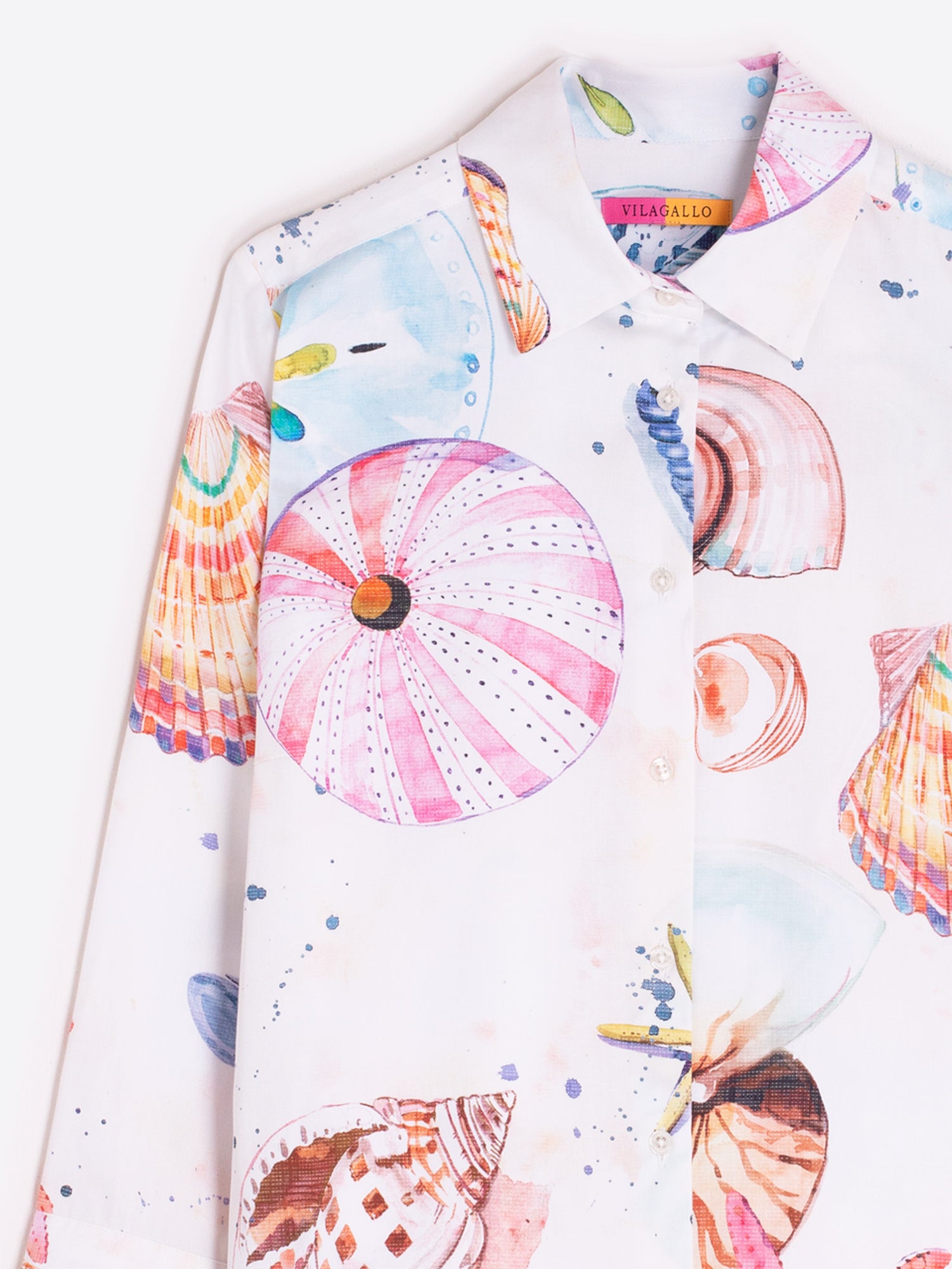 CAMISA BLANCA ESTAMPADO CONCHAS Y ESTRELLAS DE MAR