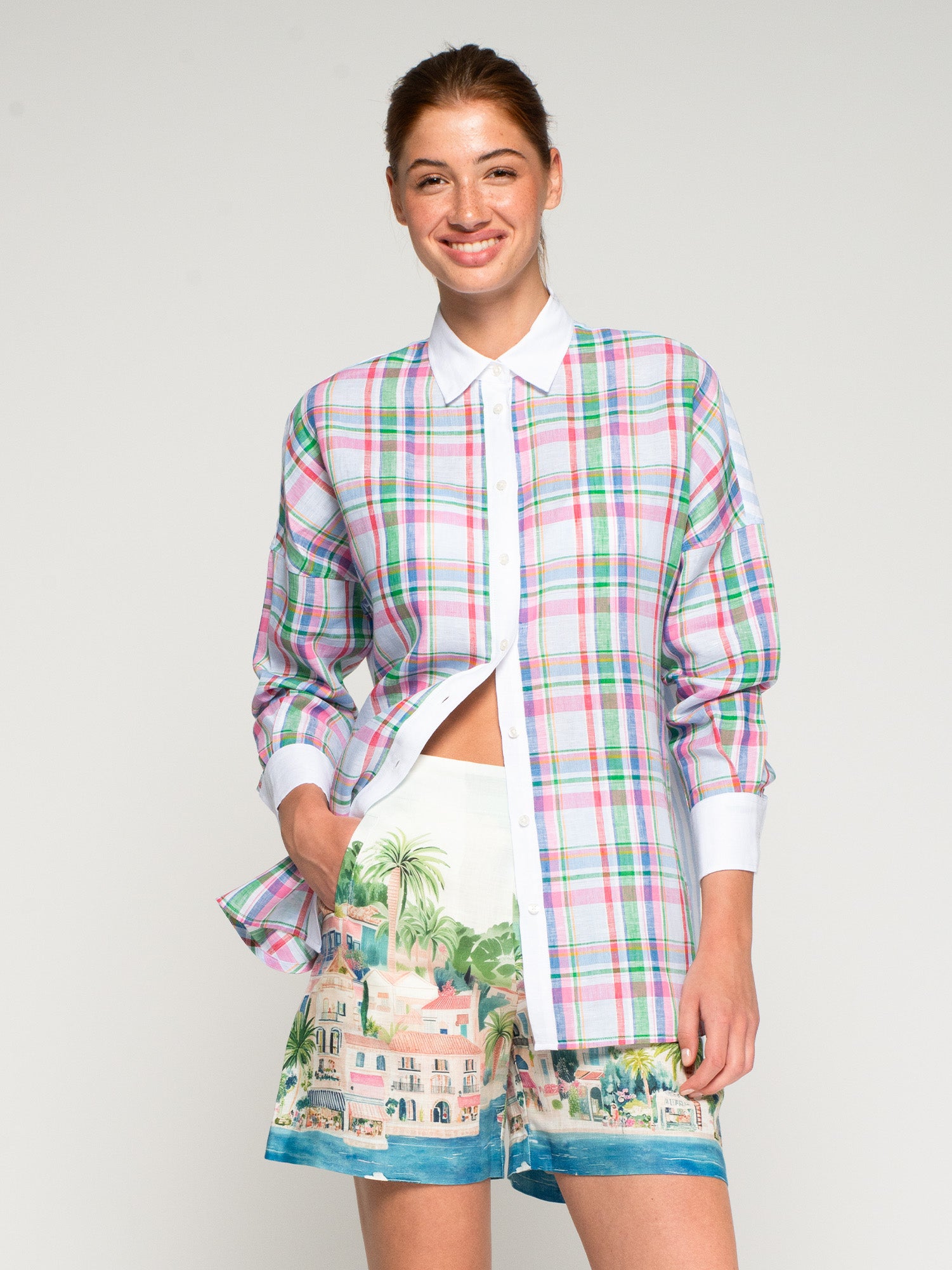 CAMISA CUADROS MULTICOLOR CUELLO BLANCO