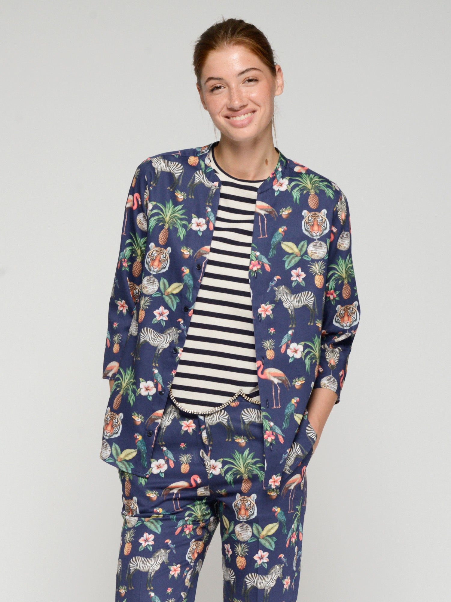 CAMISA ESTAMPADO SELVA FONDO MARINO
