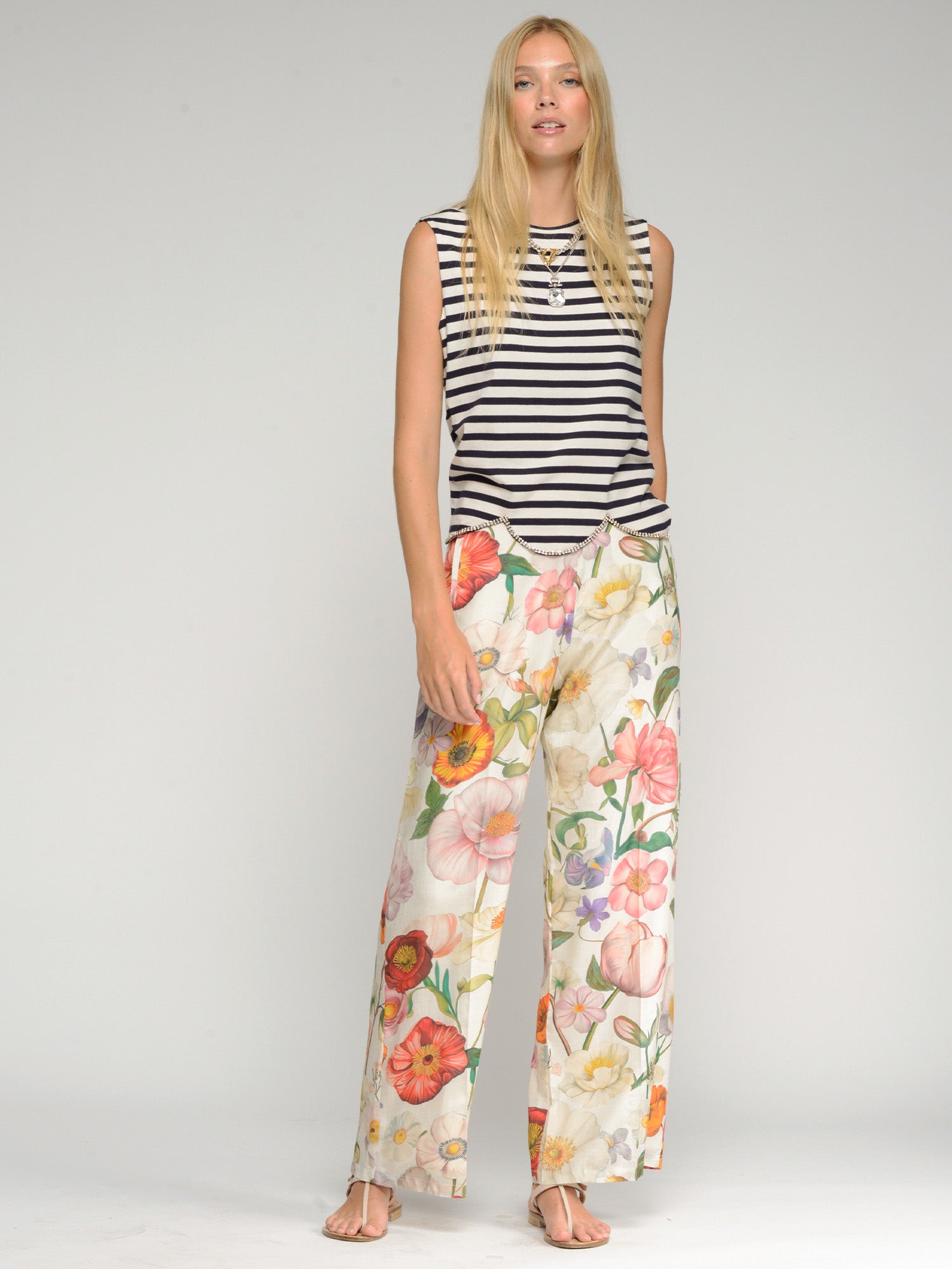 PANTALÓN FLORAL ANCHO DE LINO