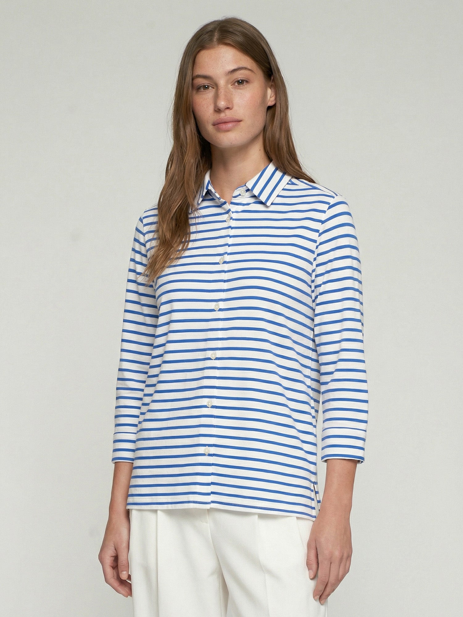 CAMISA RAYAS AZULES ESTAMPADO PALMERAS ESPALDA
